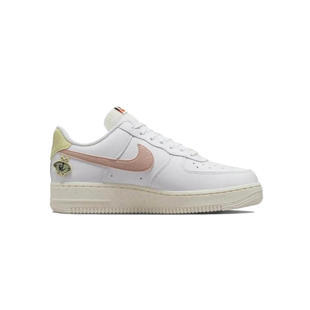 【NIKE 耐吉】改Nike Air Force 1 小花 蝴蝶 刺繡 DJ6377-100 休閒鞋(DJ6377-100 小花 蝴蝶 刺繡 休閒鞋)