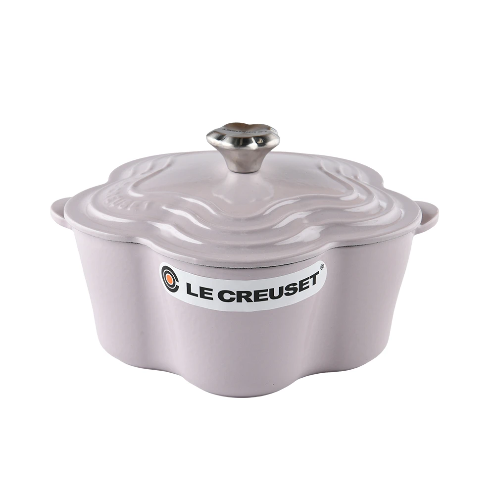 【Le Creuset】山茶花鑄鐵鍋 20cm 2L 柔粉紫 花型鋼頭 法國製 {電磁爐 IH爐可用}(湯鍋 燉鍋 炒鍋)