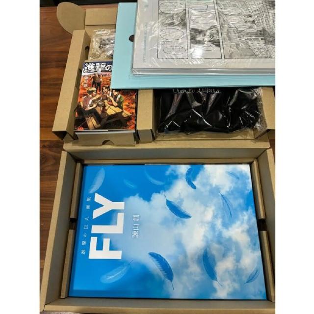 現貨日版諫山創進擊的巨人初畫集FLY四大特典特典:35卷&複製原畫 現貨日版諫山創進擊的巨人初畫集FLY四大特典特典:35卷&複製原畫