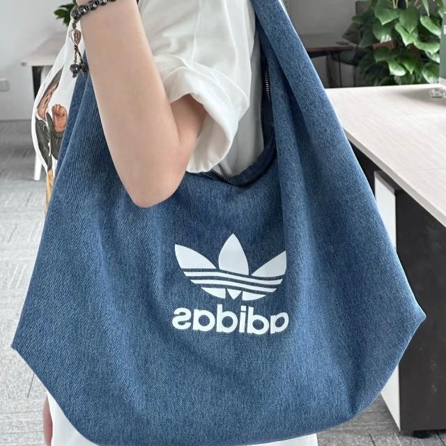 【adidas 愛迪達】Adidas Originals logo 大容量 雲朵包 肩背包 小錢包 牛仔黑 牛仔藍