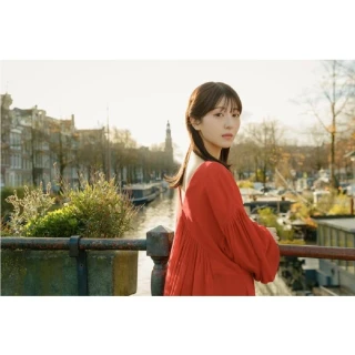 日版濱邊美波浜辺美波寫真集「25」豪華版