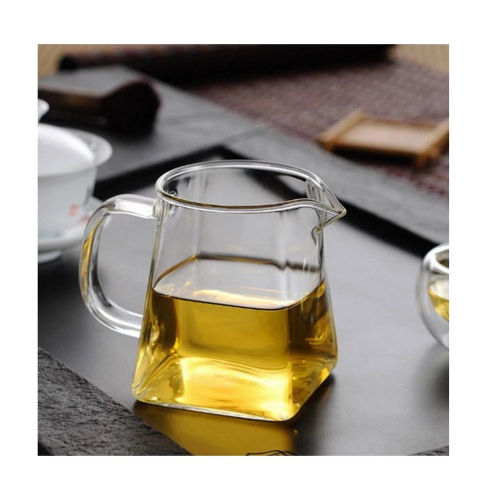 550ml 加厚耐熱玻璃公道杯 泡茶壺 四方公杯 分茶器(加厚耐熱玻璃公道杯 泡茶壺 四方公杯 分茶器 玻璃茶海 茶具配件 公杯 泡茶器 茶水分離杯)