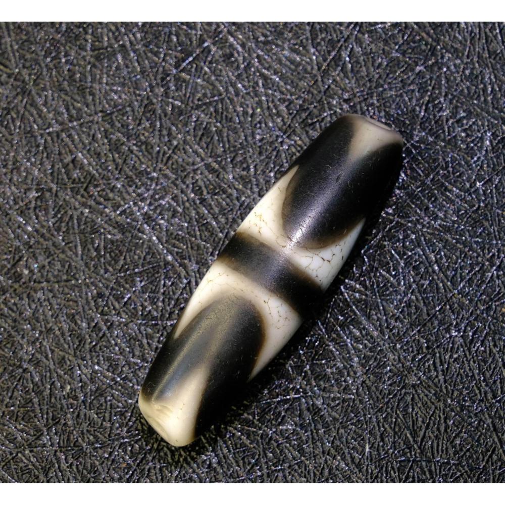 上肯護摩火供天珠‼️西蔵老礦手工伝承護摩火供双虎牙天珠 上肯護摩火供天珠‼️西蔵老礦手工伝承護摩火供