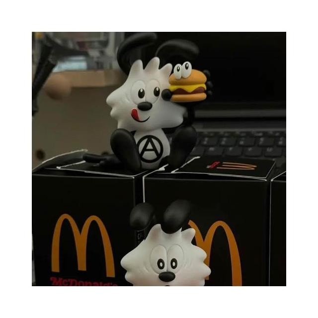 Mcdonalds x Verdy Vick Collectors Set 珍藏版套裝玩具