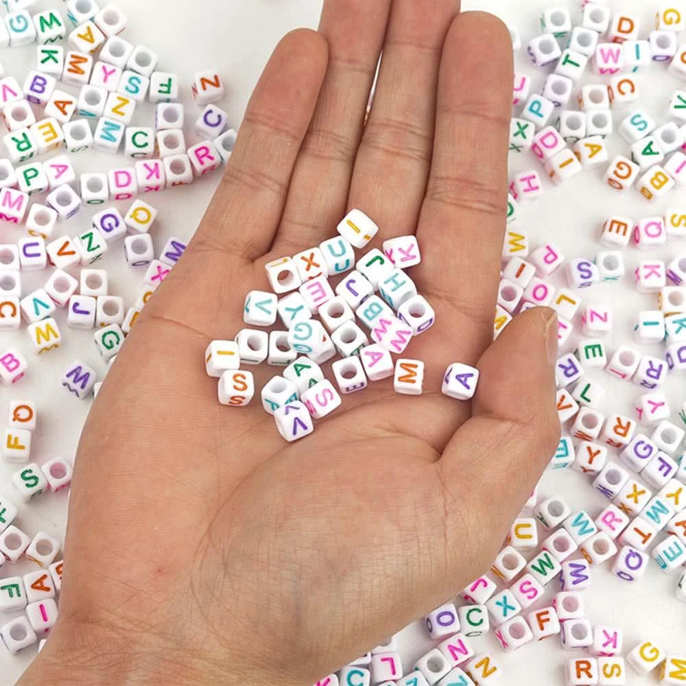 DIY方形串珠材料 (壓克力珠子 串珠 珠鏈DIY 手工藝 英文串珠 數字串珠 飾品配件 珠子)
