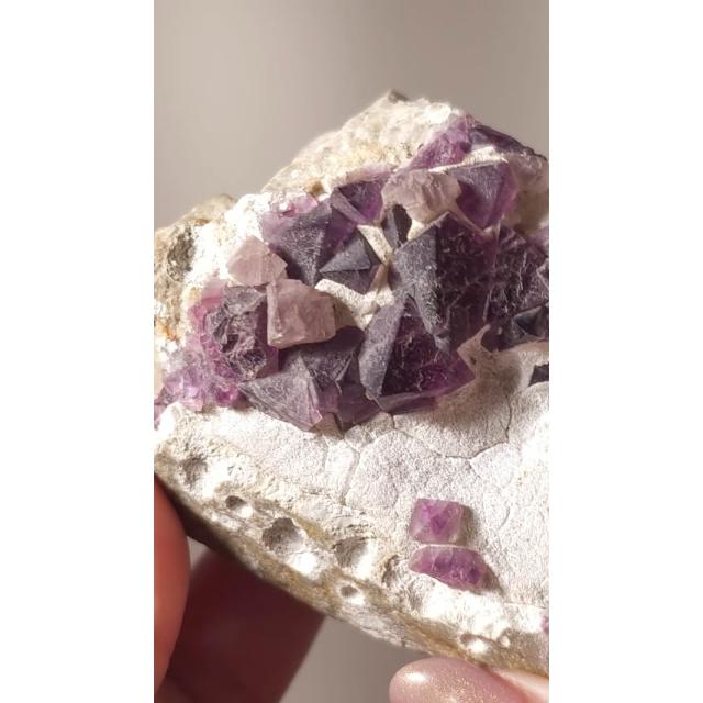 光遇礦石- 浙江八面體紫螢石濃郁紫羅蘭頂輪第7脈輪靈性之輪天然礦石C164