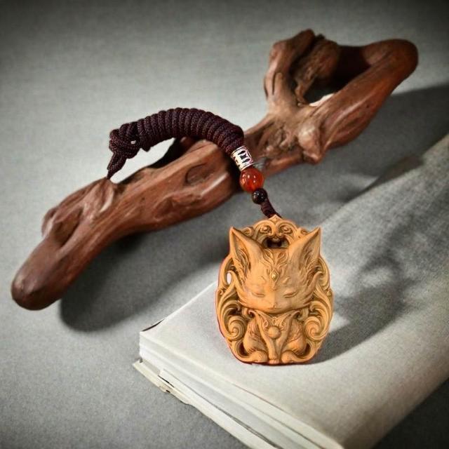 印度老山檀香掛件九尾狐鳳九平安雕刻木雕手把項鏈吊墜招財