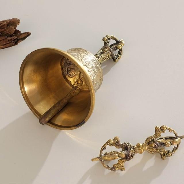 銅製 法器 手揺鈴 五股金剛密鈴 金剛杵銅鈴 装飾品 工芸品 置物 尼泊爾手工五股金剛杵法器黃銅金剛鈴西藏密宗手搖法鈴白銅鈴鐺杵
