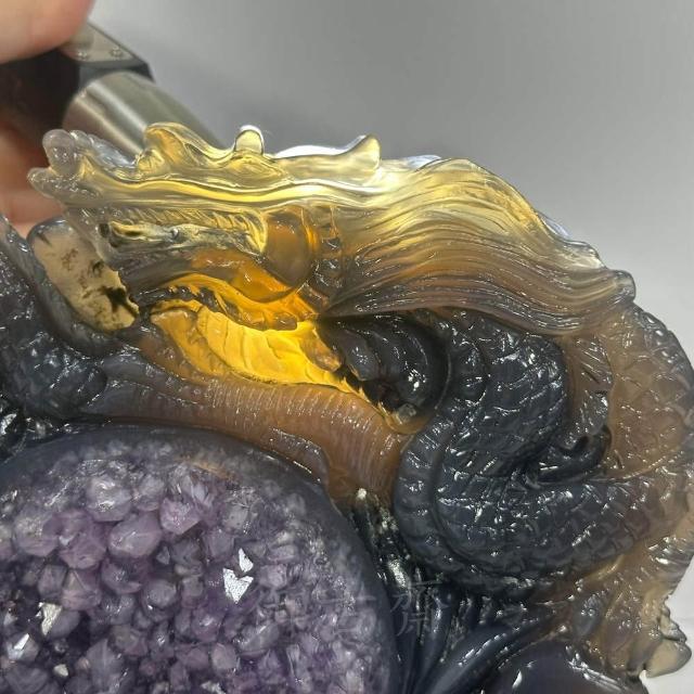天然石 原石 瑪瑙100%天然瑙　手工雕刻龍　稀有紫色 置物 時代物 御古齋】天然瑪瑙晶雕紫水晶精雕祥龍戲珠神龍護寶招財納福龍聚財源風水